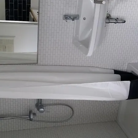 Derendorf Apartment *